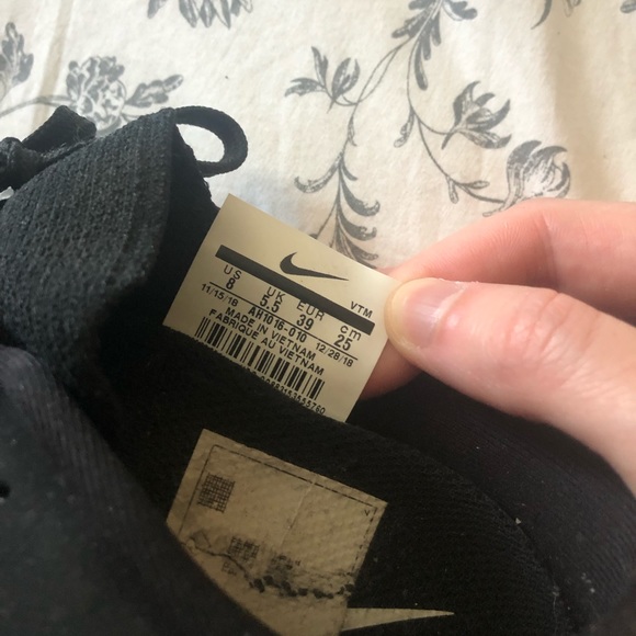 Nike flyknit odyssey react running shoes - Picture 4 of 4